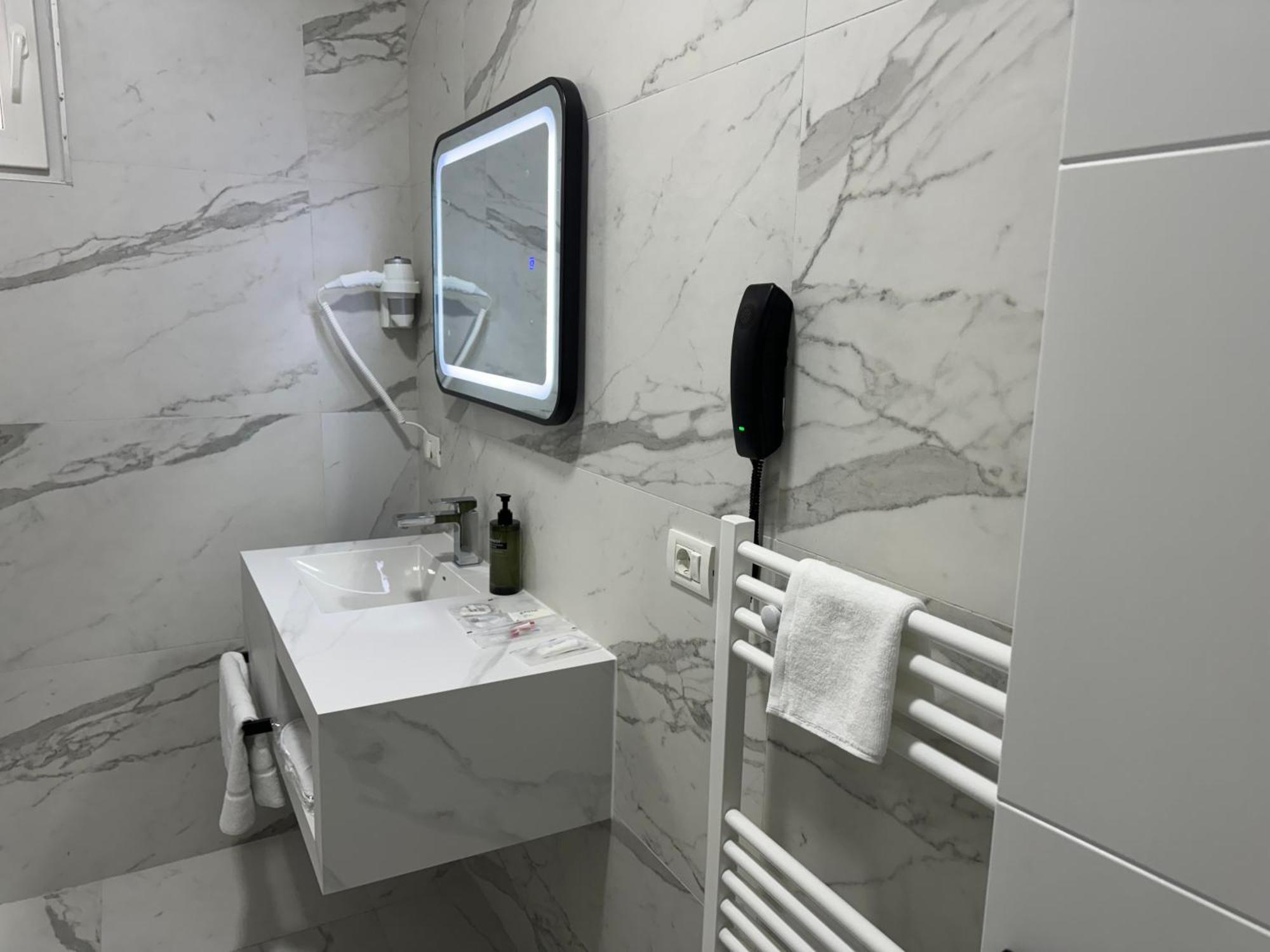 Hotel Le Manoir Gostivar Buitenkant foto