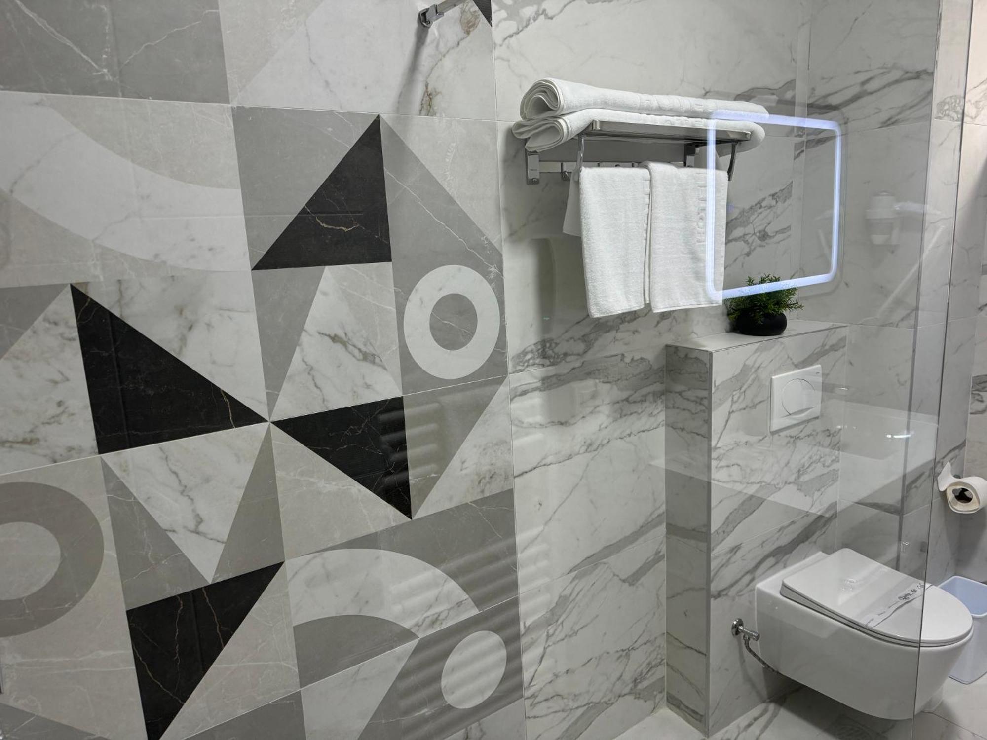 Hotel Le Manoir Gostivar Buitenkant foto